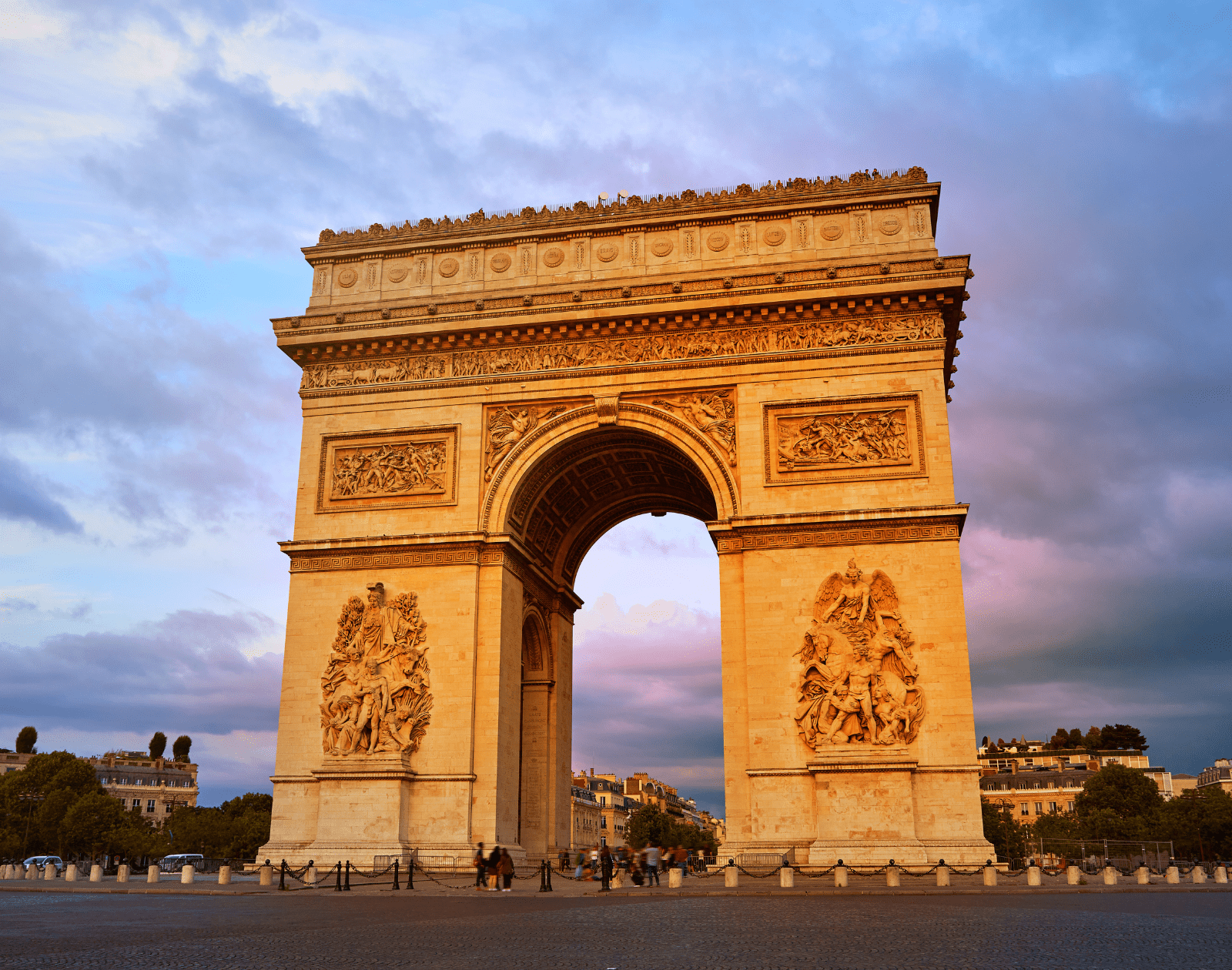 Teach English in France: The Essential Guide for TEFL Teachers