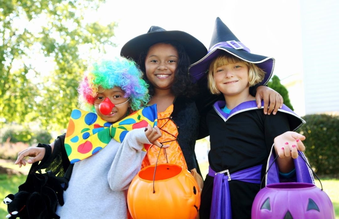 Halloween costumes, Halloween activities