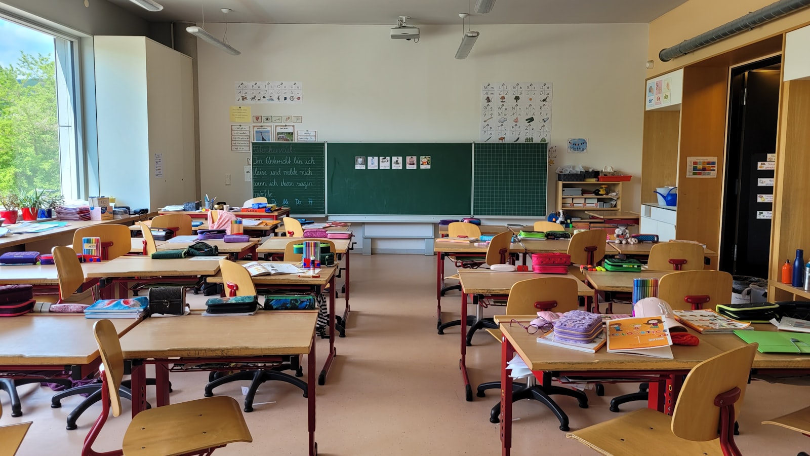 empty classroom setting relevant to teaching english abroad at 50 and career changers