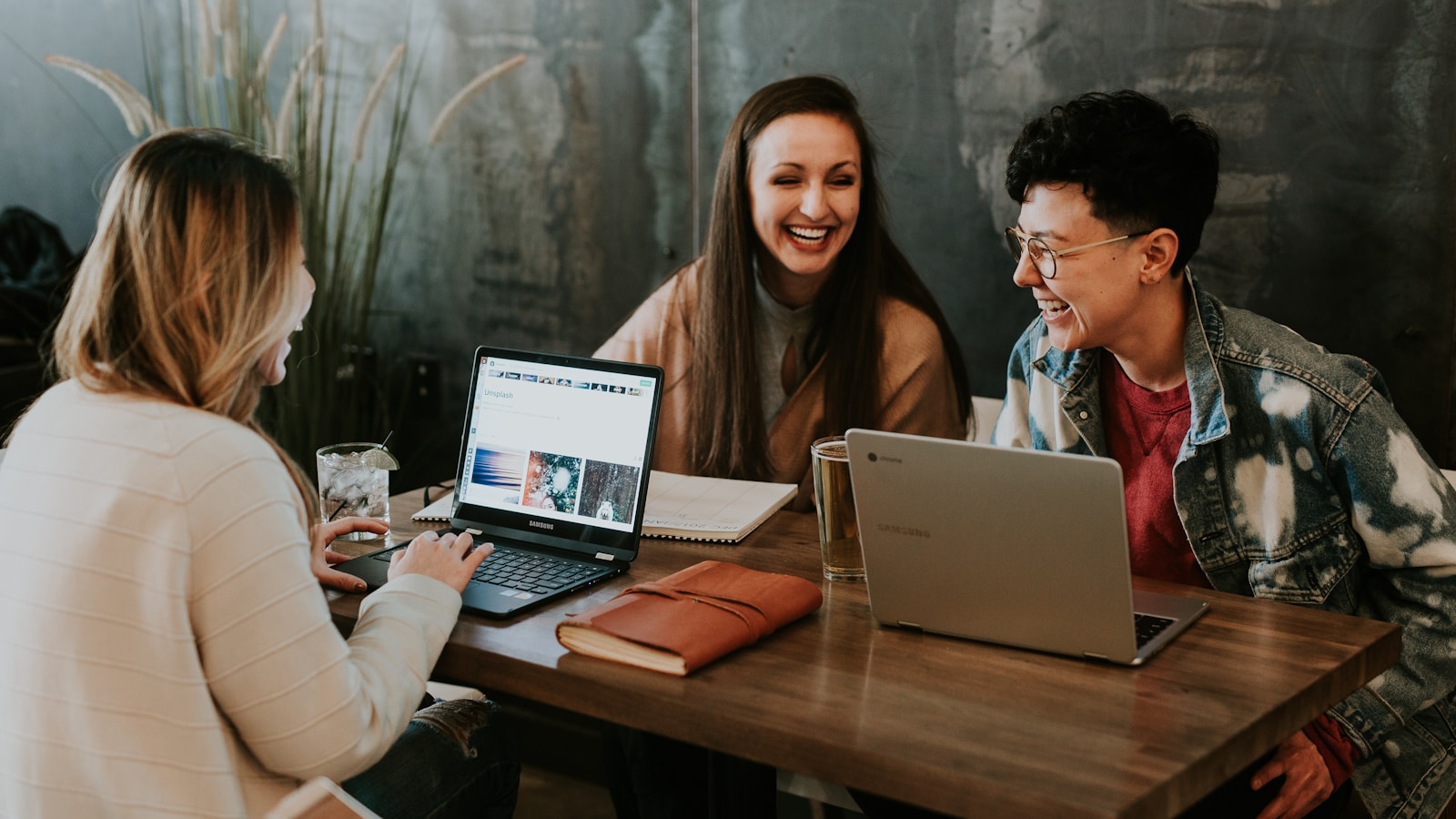 TEFL certification for Americans: students studying online