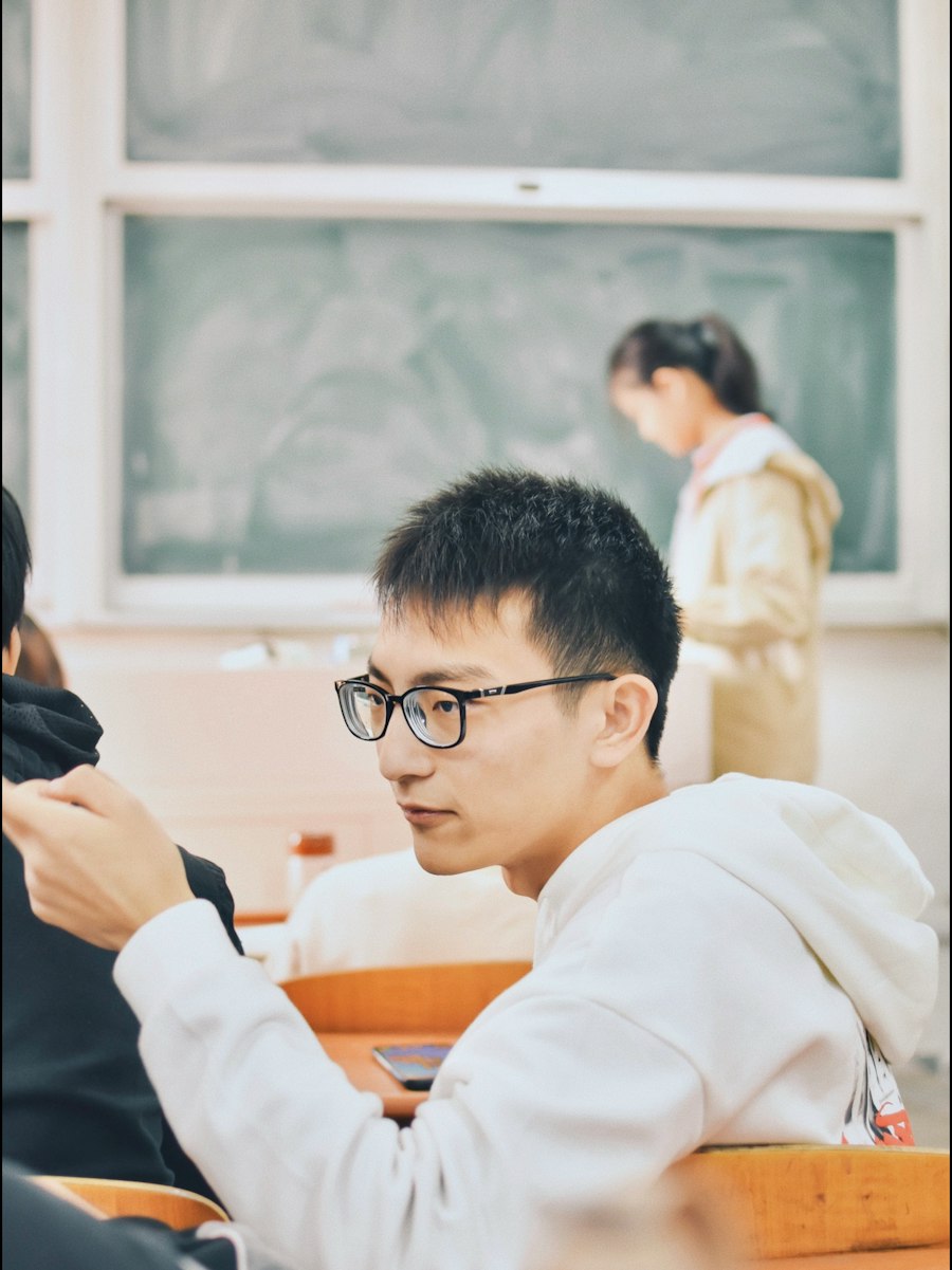 edTPA instruction task: students and a teacher working together in a bright classroom